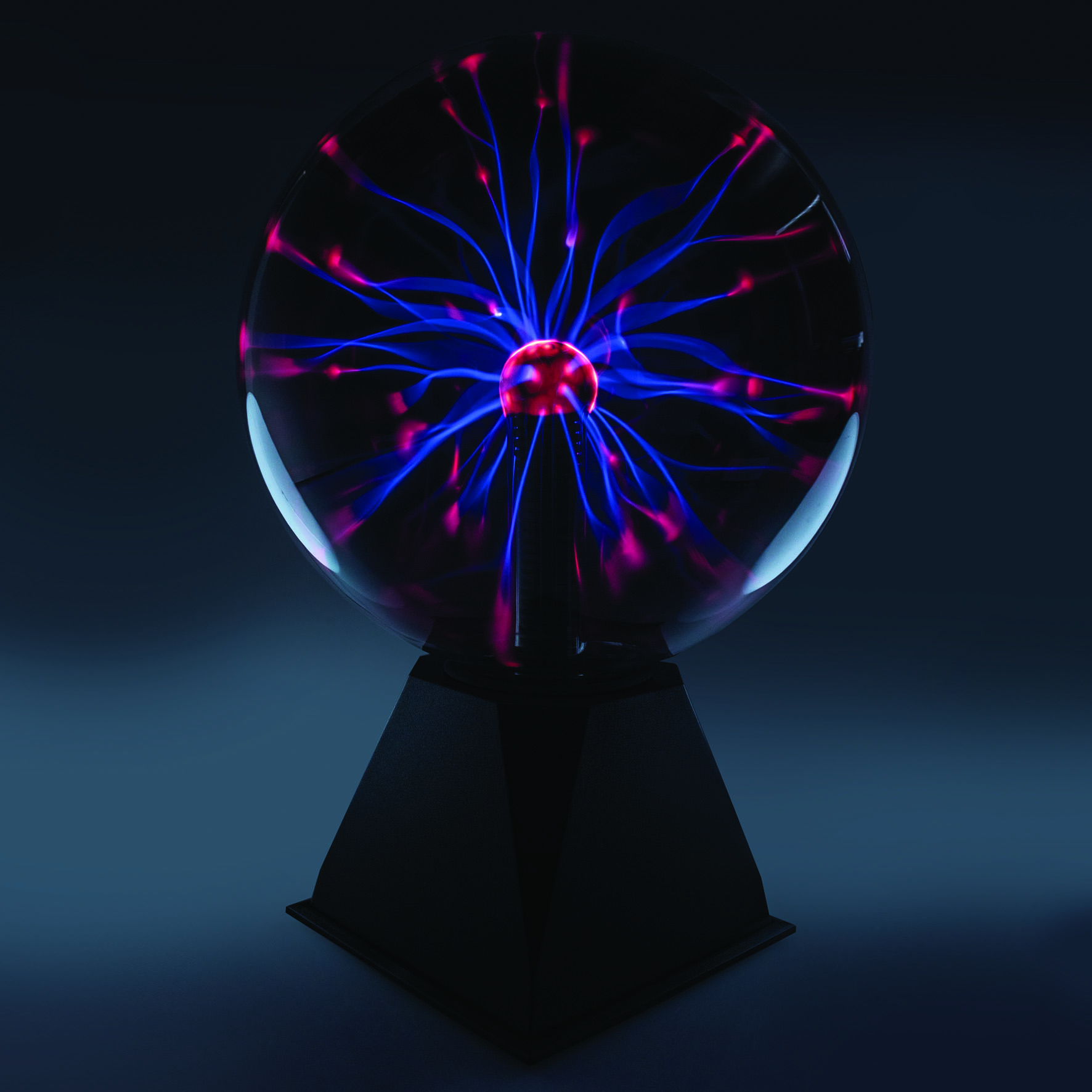 Electric Plasma Ball – Touch-Activated Lightning Sphere